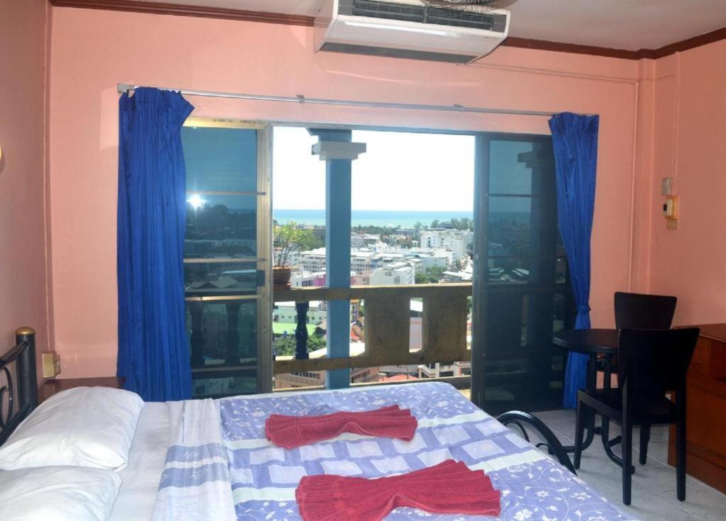 Oyo 851 On Hill Residence Patong Exterior photo