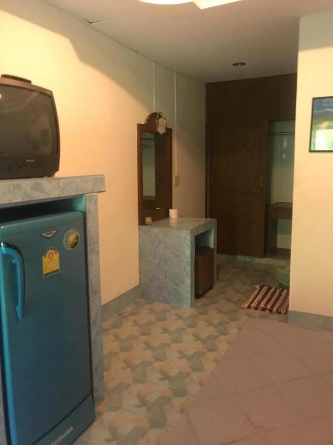 Oyo 851 On Hill Residence Patong Exterior photo