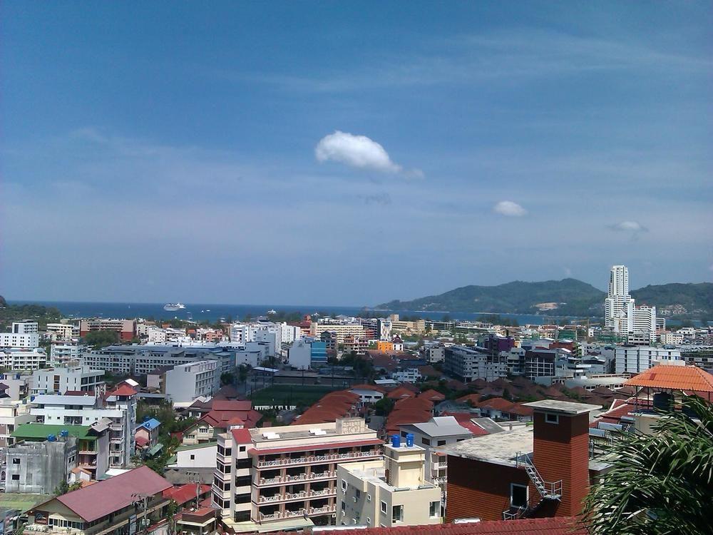 Oyo 851 On Hill Residence Patong Exterior photo