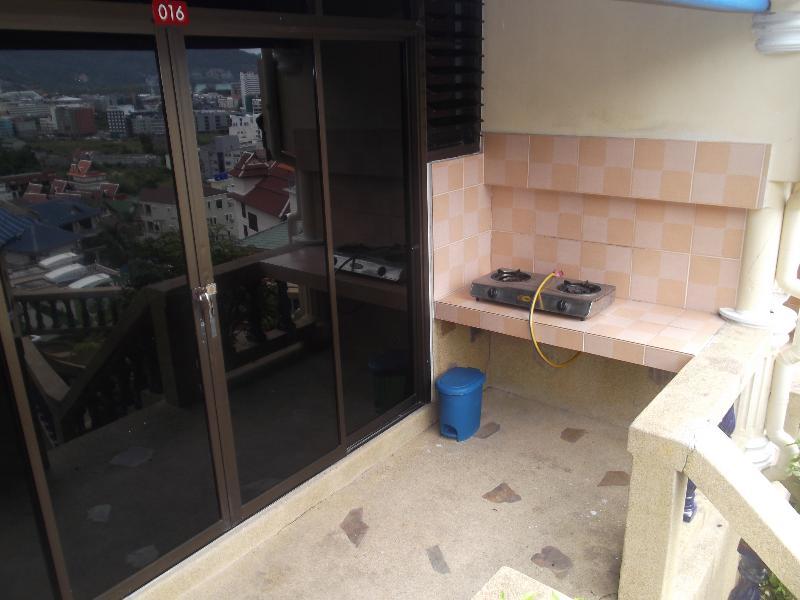 Oyo 851 On Hill Residence Patong Exterior photo